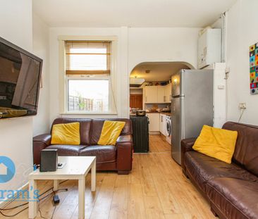 1 bed Shared House for Rent - Photo 5