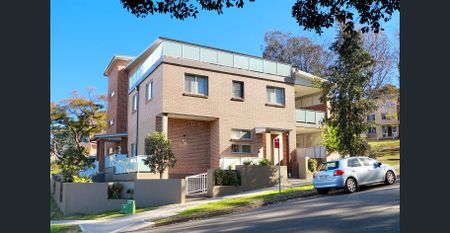 Modern apartment in convenient locale - Photo 5