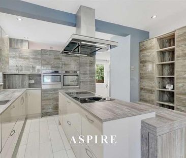 Bramble Tye, Laindon, Basildon, SS15 - Photo 3