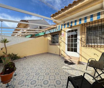 Alquiler de chalet adosado en Calle Río Sena s/n - Photo 3