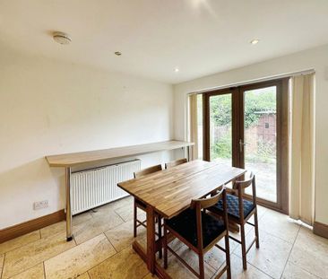 6 bedroom detached house to rent - Photo 3
