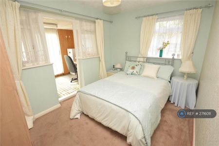 3 bedroom bungalow to rent - Photo 5