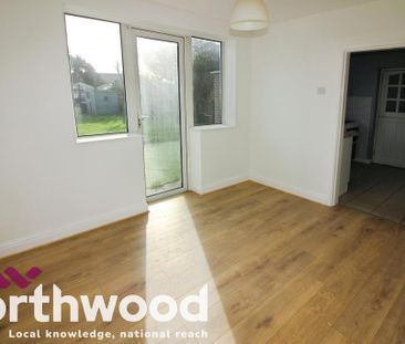 3 bedroom semi-detached house to rent - Photo 3