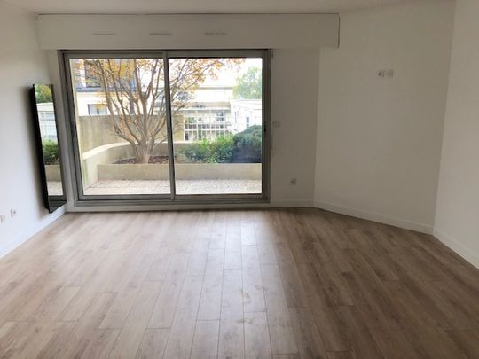 Location Appartement 1 pièce 31m² NOGENT SUR MARNE 94130 - Photo 1