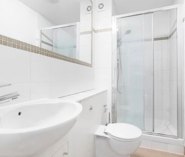 Studio to rent - Photo 6