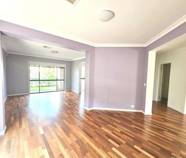 Double Storey 5 Bedroom Family Mansion with Double Garage including... - Photo 1