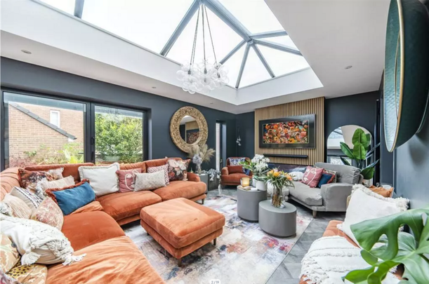 4 bedroom detached house to rent - Photo 1