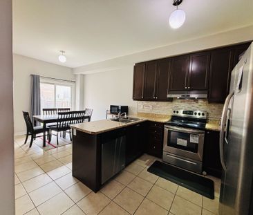 For Lease - 92 Meltwater Crescent, Brampton, Ontario - Photo 5