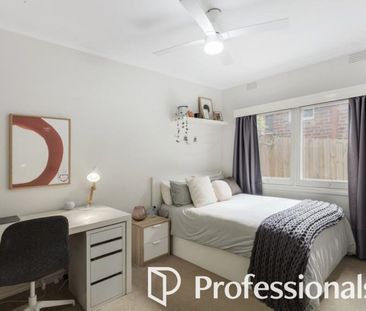 Bright hosue in Balwyn High School Zone - Photo 3