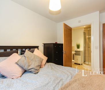 3 bedroom house to rent Granada Way, Leamington Spa, Warwickshire, ... - Photo 3