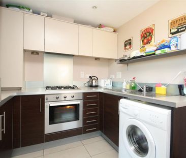 2 Bedroom Apartment To Let - Photo 5