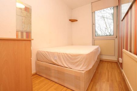 Room in a Shared Flat, Dethick Court, E3 - Photo 2