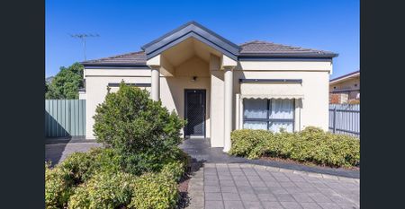 Stylish and Convenient Townhouse in Central Albury - Photo 3