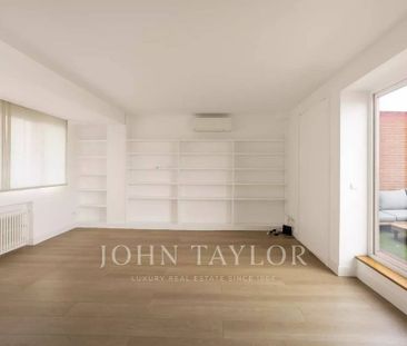 3 bedroom luxury penthouse for rent in Madrid, Autonomous Region of... - Photo 2