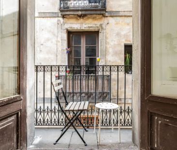 Room in a shared 5-bedroom apartment for rent in El Gòtic, no domiciliation allowed. - Foto 6