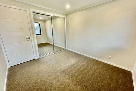 Modern Five Bedroom Duplex - Photo 2
