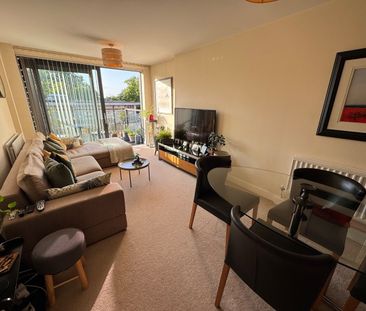 2 Bed Flat, Oakley House, SE11 - Photo 3