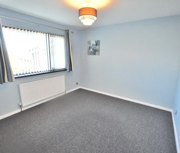 14 Vaddegan Drive, Glengormley, BT36 7TJ - Photo 2