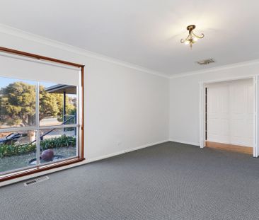 Embrace Comfort in this Updated Kooringal Home - Photo 5