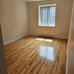 1 CH - 1 SDB - Montréal - $990 /mo - Photo 2