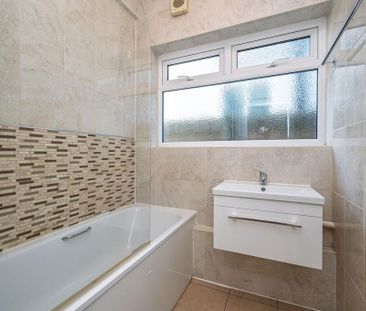 3 bedroom flat to rent - Photo 5