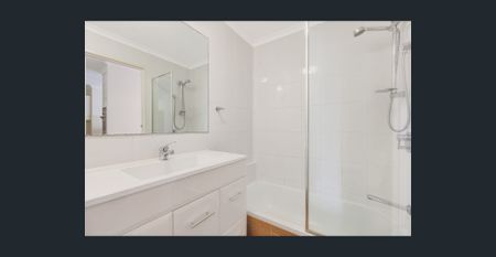 BEACHSIDE APARTMENT - RAINBOW BAY - Photo 4