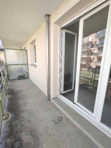 T2 DE 36 m² PROCHE PLACE DES CARMES - Photo 2