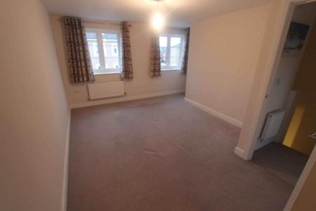 4 bedroom house to rent - Photo 3