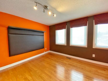 For Lease - 1 Teasdale Court, Aurora, Ontario - Photo 5