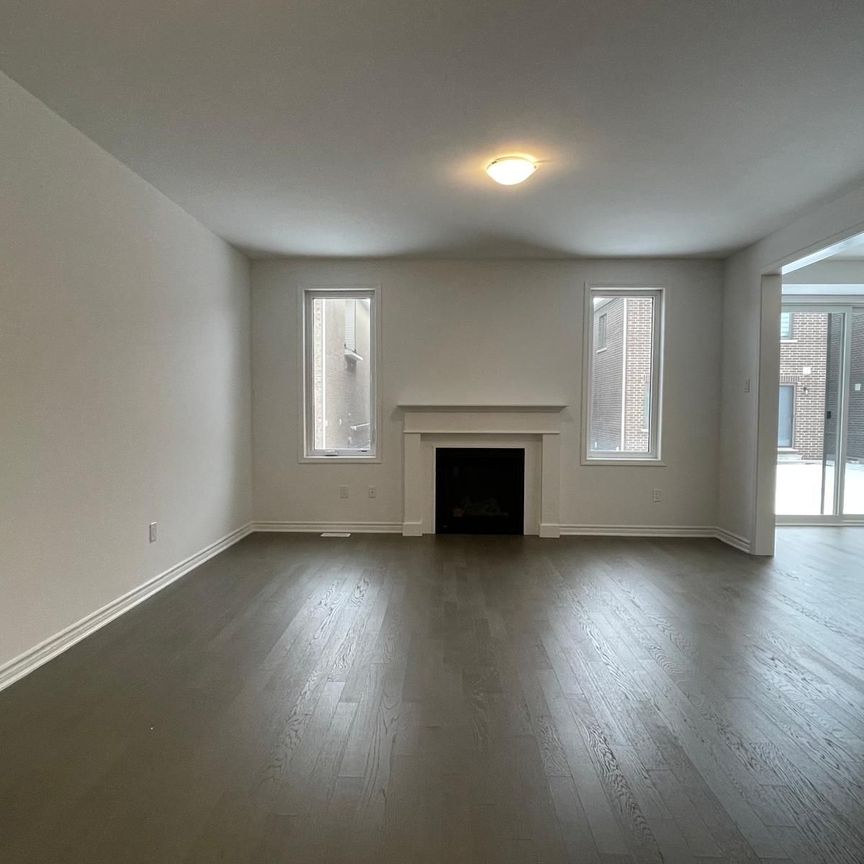 For Lease - 1444 Melville Bonus Crescent, Milton, Ontario - Photo 1