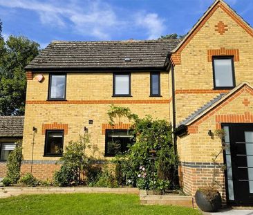 5 bedroom detached house to rent - Photo 1