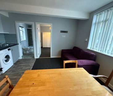 1 bedroom flat to rent - Photo 5