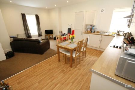 2 bedroom apartment to rent - Photo 2