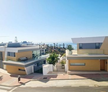 Alquiler de chalet pareado en CL Dingo - Photo 5