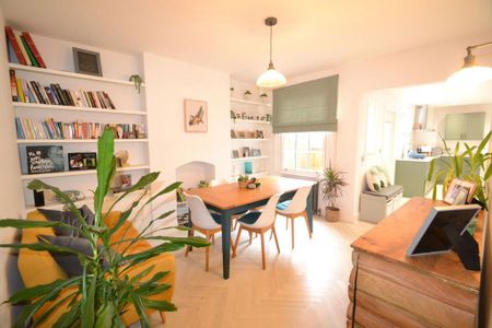 3 bedroom terraced house to rent - Photo 3