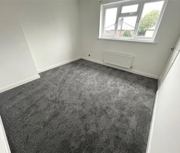2 bedroom semi-detached house to rent - Photo 5