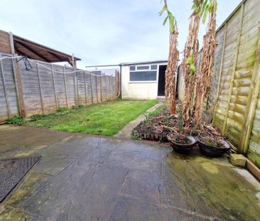 2 bedroom house to rent - Photo 3