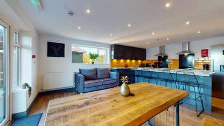 OX Living is proud to present this high-quality 7-bedroom co-living property, perfect for working professionals looking for stylish, stress-free living. Room 1 - Photo 4