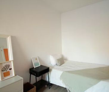 Carrer d'Aribau, Barcelona, Catalonia 08036 - Photo 5