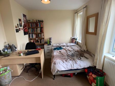 Third Avenue, Heworth - P1195 - Photo 3