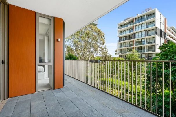 “Resort style living” - Photo 1