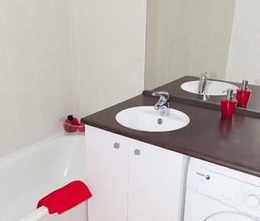 location Appartement T2 DE 45.91m² À BORDEAUX - Photo 4