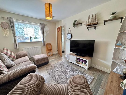 2 bedroom semi-detached house to rent - Photo 1