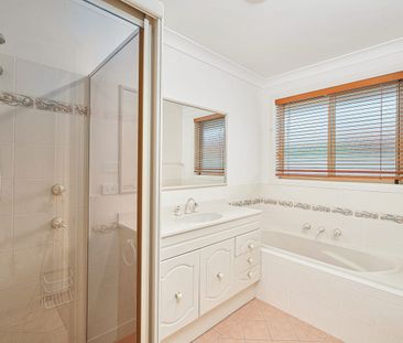 LOCATION AND LIFESTYLE! - Photo 6