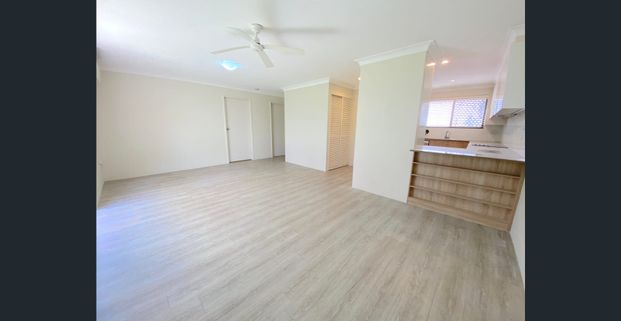 2 BEDROOM DUPLEX IN PARADISE POINT!!! - Photo 1