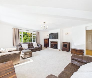 Shortwood Road, Pucklechurch, Bristol, BS16 - Photo 2