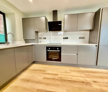 2 bedroom flat to rent - Photo 3