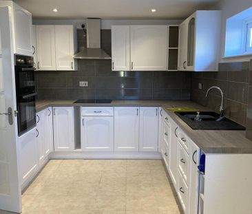 2 bedroom cottage to rent - Photo 2