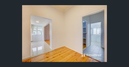 CHARMING HIGH-SET QUEENSLANDER - Photo 4