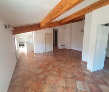 Location Appartement 3 pièces 57m² CUERS 83390 - Photo 1